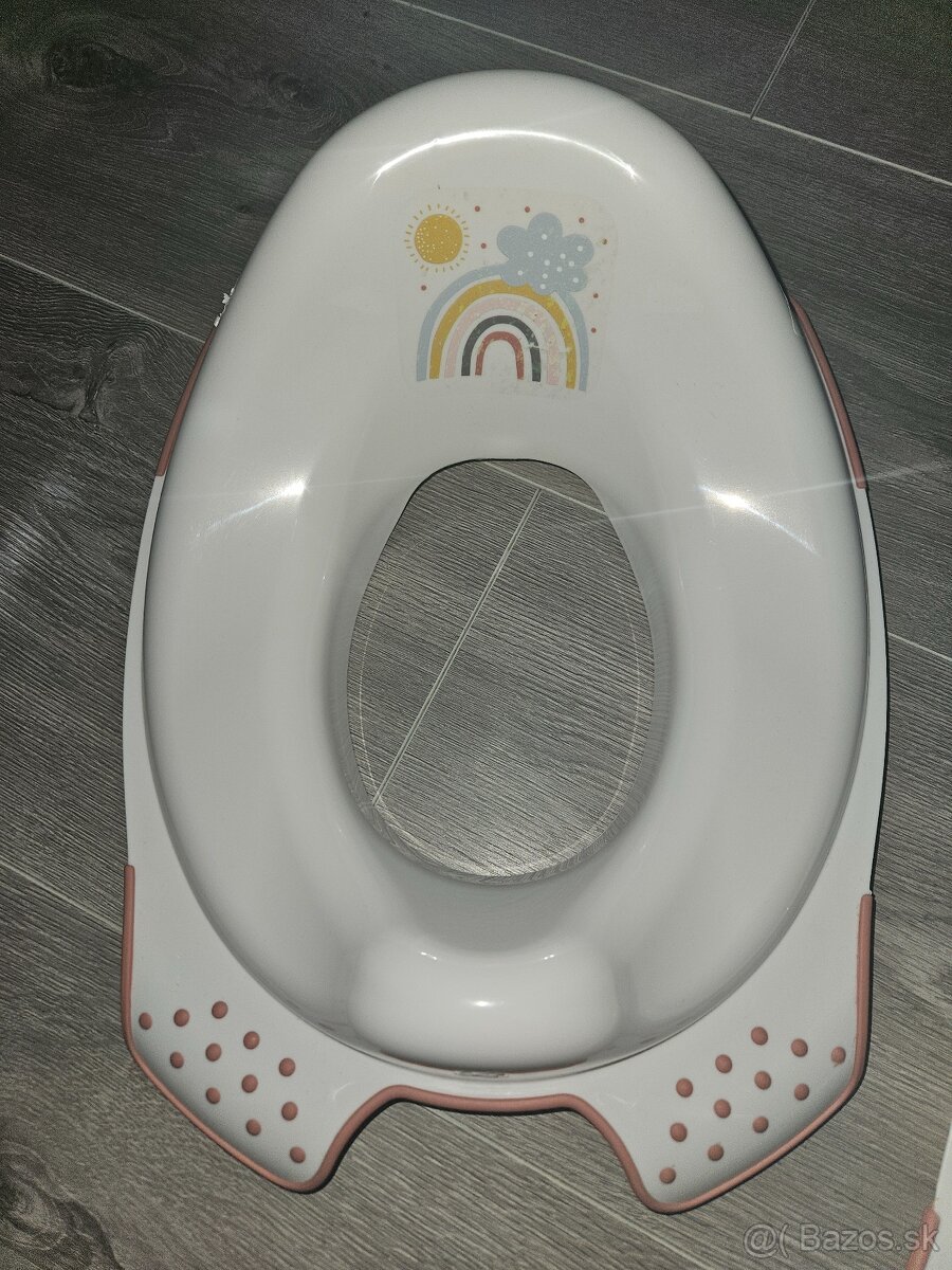 Protišmyková redukcia na WC - 4