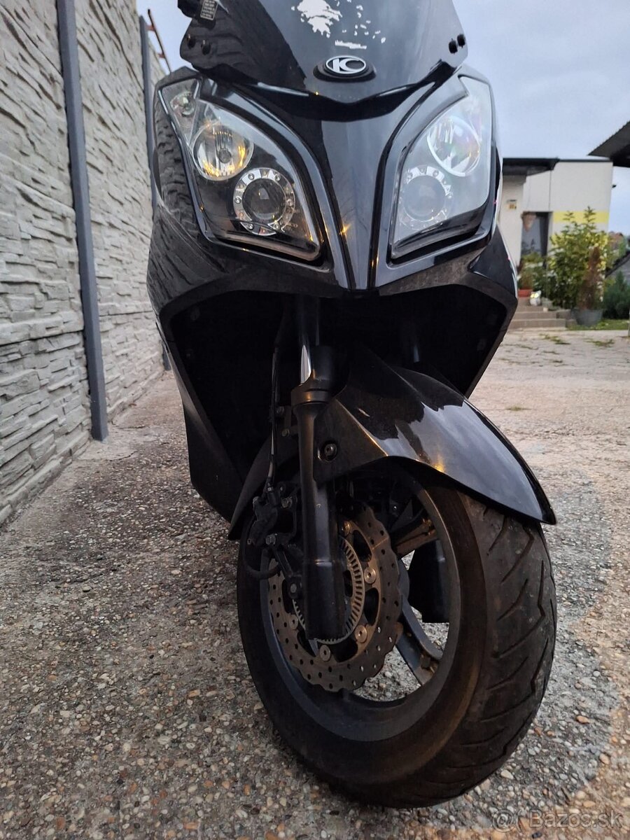 Kymco downtown 300i - 4