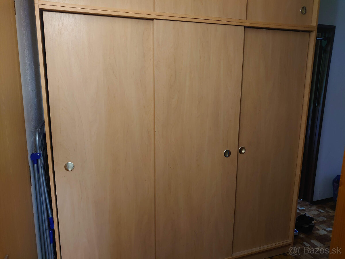 Šatniková skriňa s nadstavcom - 4