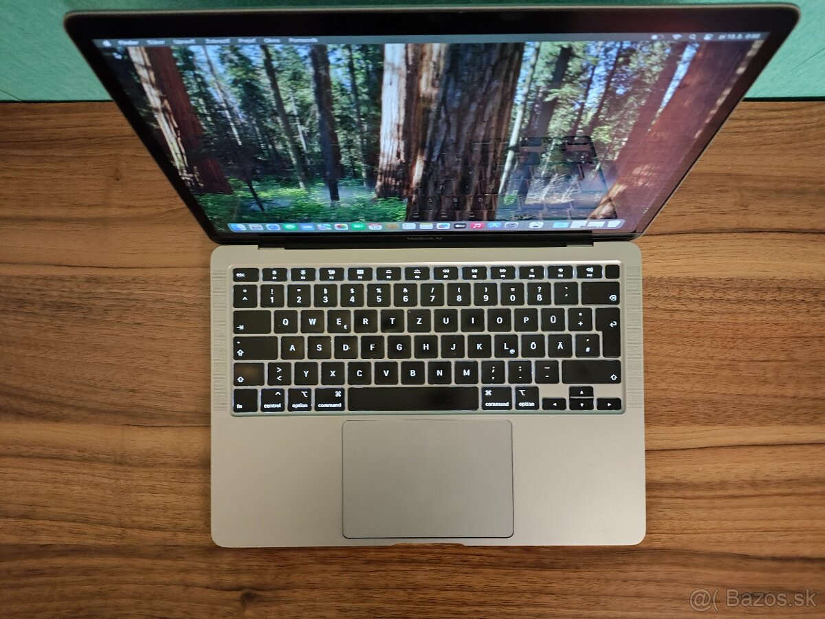 MacBook Air 2020 | i5 • 16GB • 256GB SSD - 4