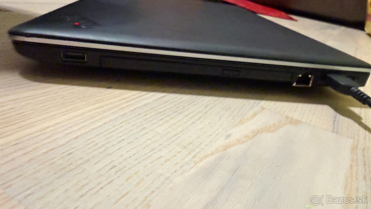 Predám notebook 15,6" Lenovo ThinkPad Edge E540 - 4