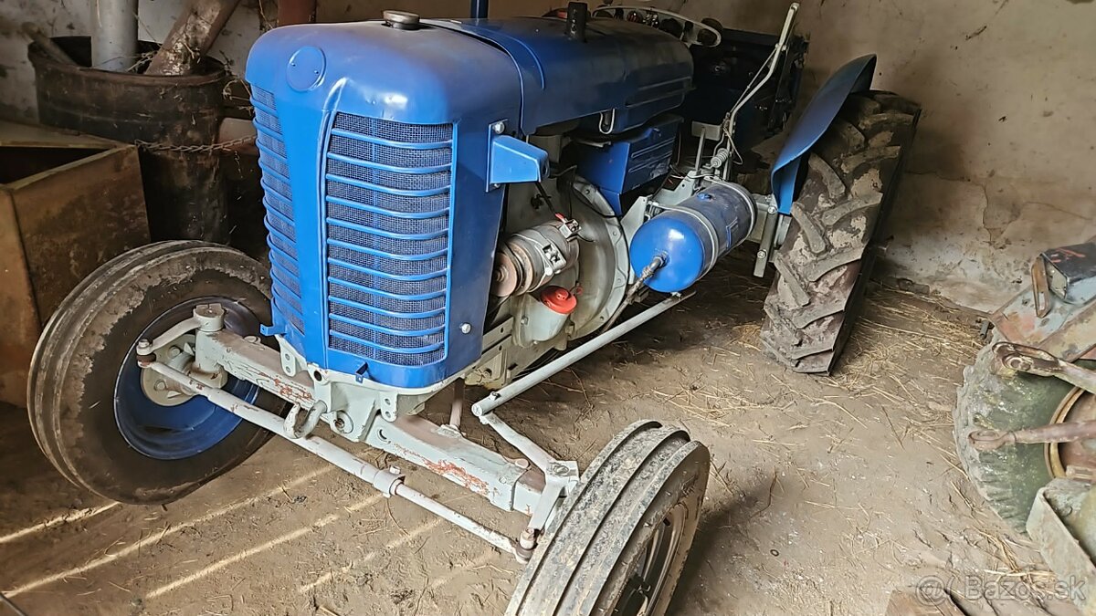 Zetor 25A - 4