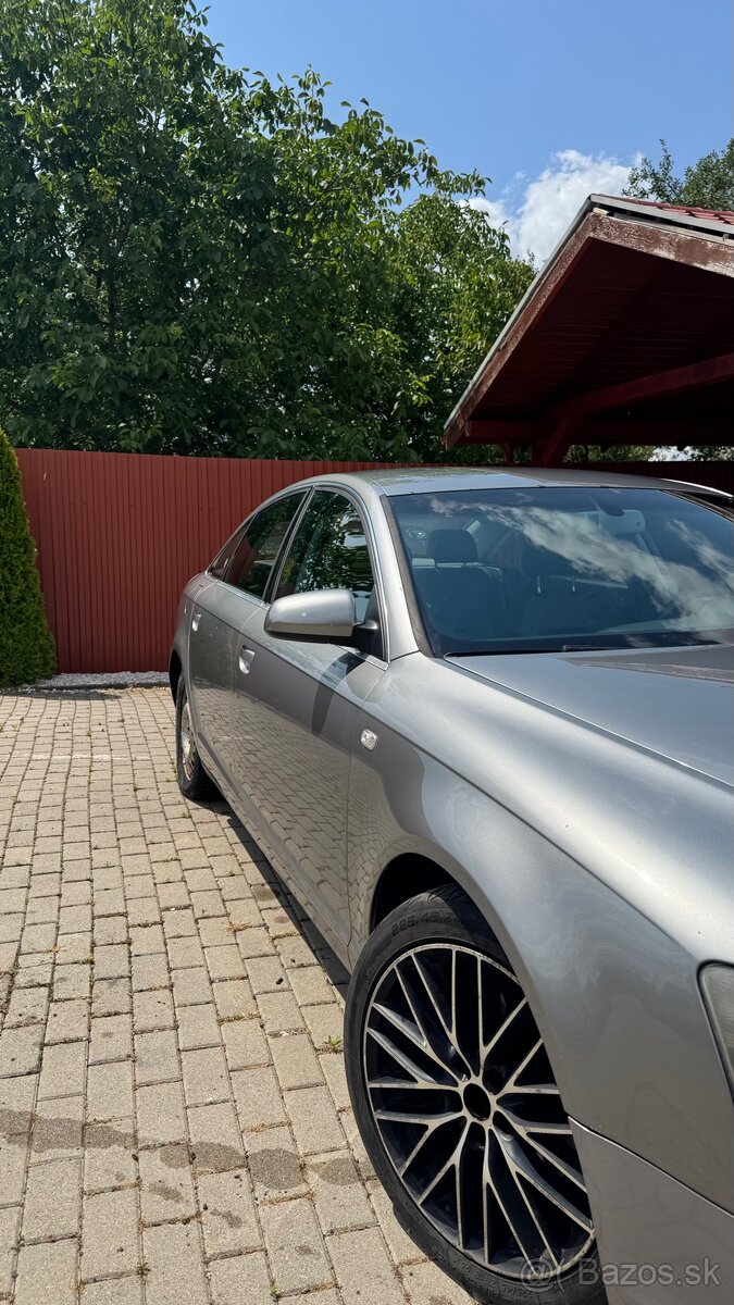 AUDI A6C6 - 4