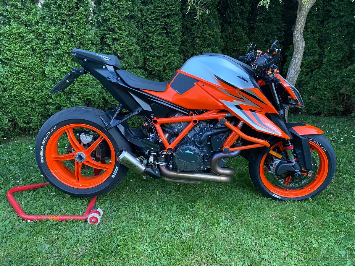 KTM Superduke 1290 R 2023 + Tech Pack - 4