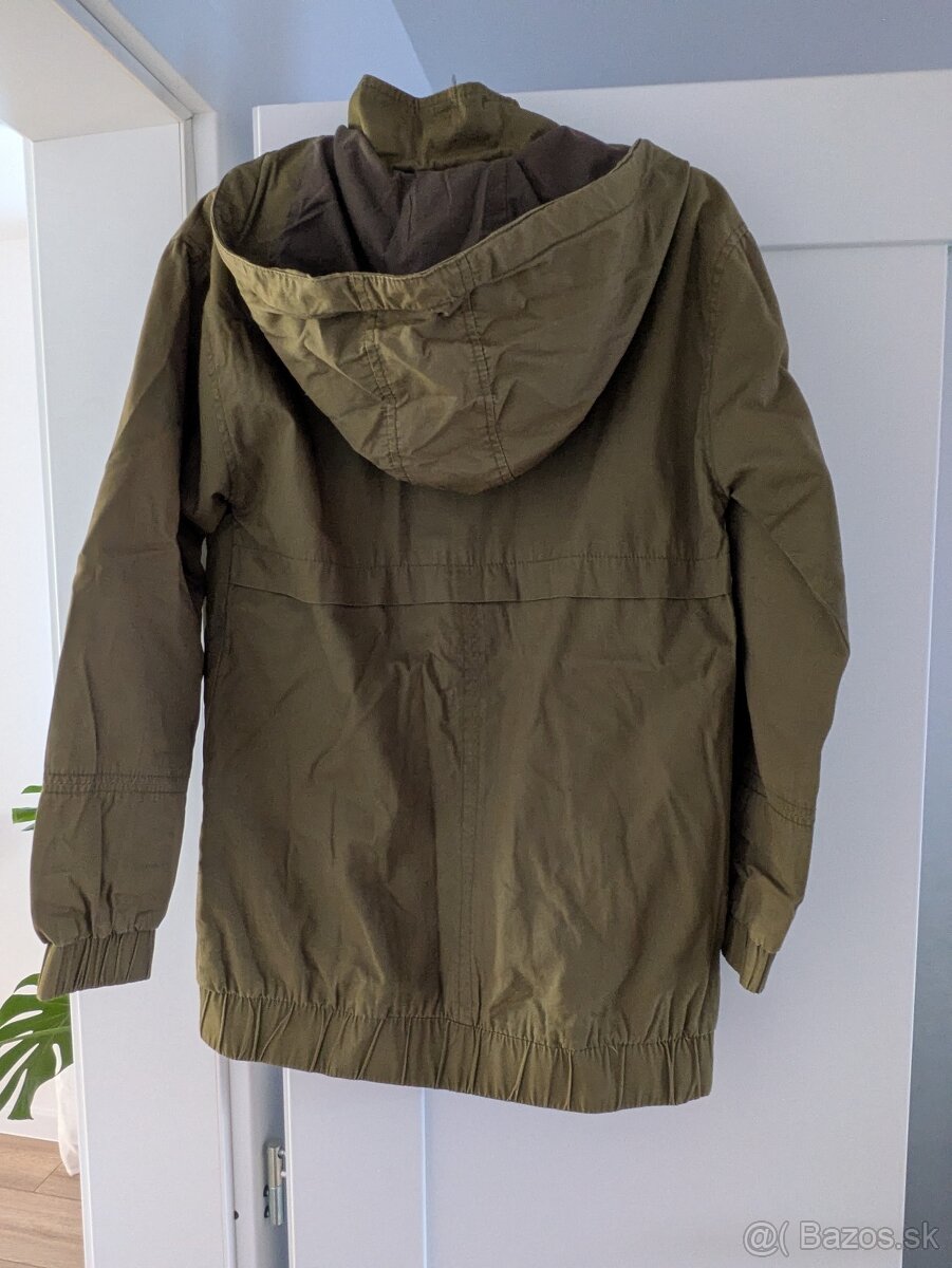 Bunda s kapucňou - 4