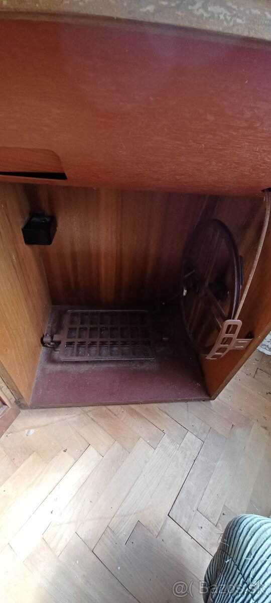 Minerva šijací stroj - 4