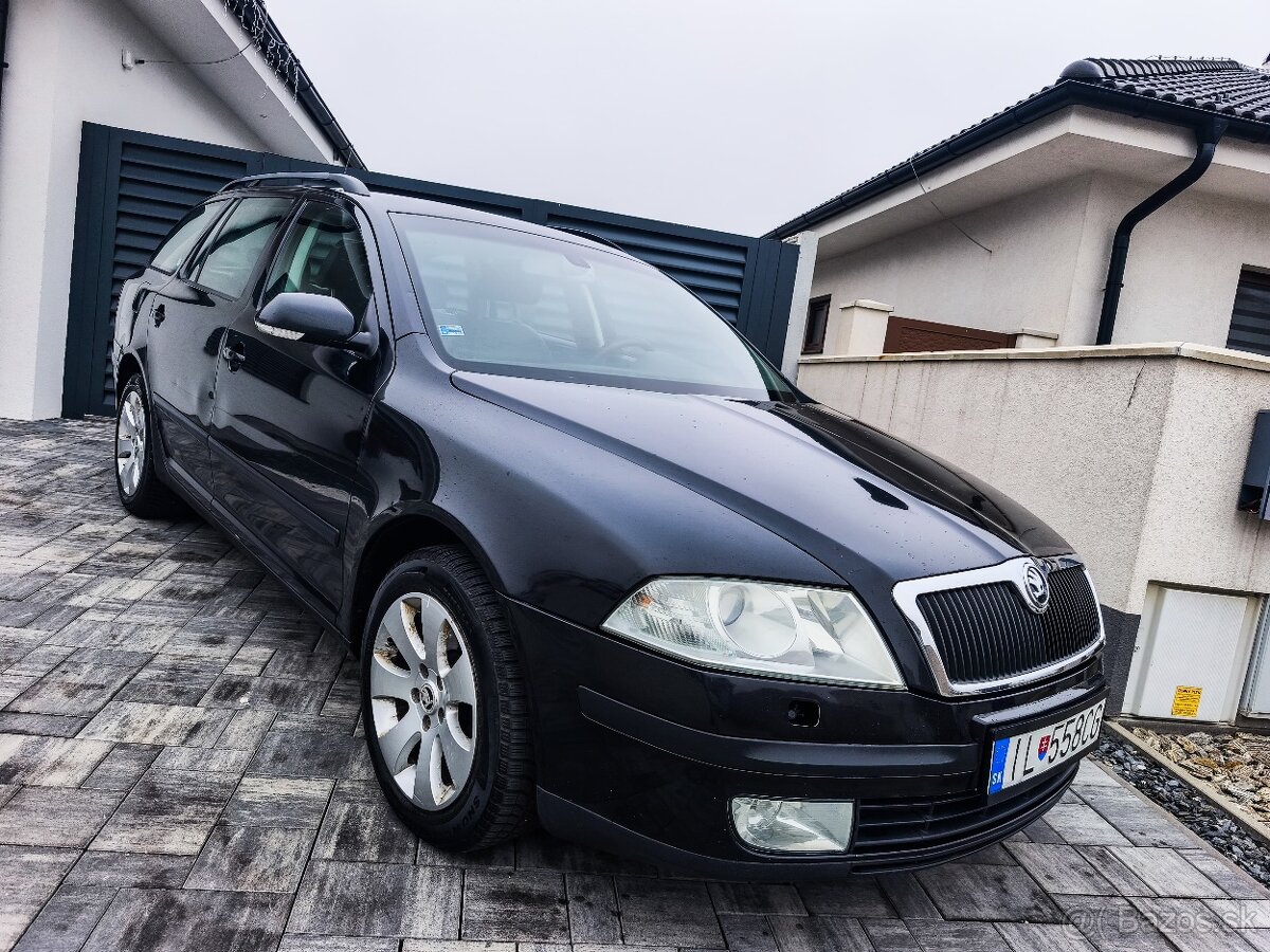 Škoda Octavia 2 Combi Laurin & Klement 1,9 tdi 77KW čierna - 4