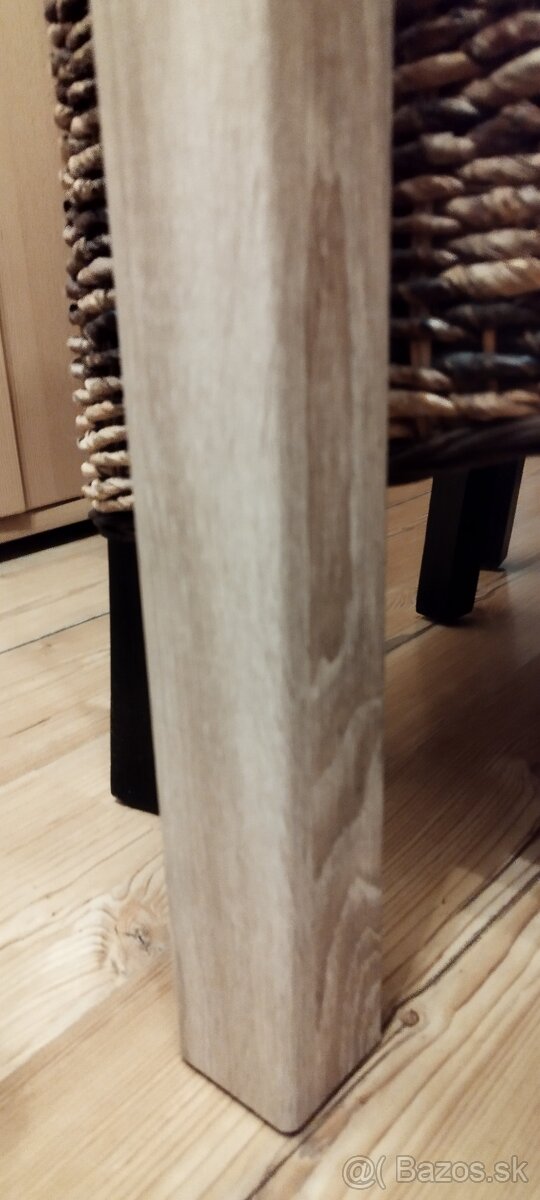 Jedálenský stôl - 4