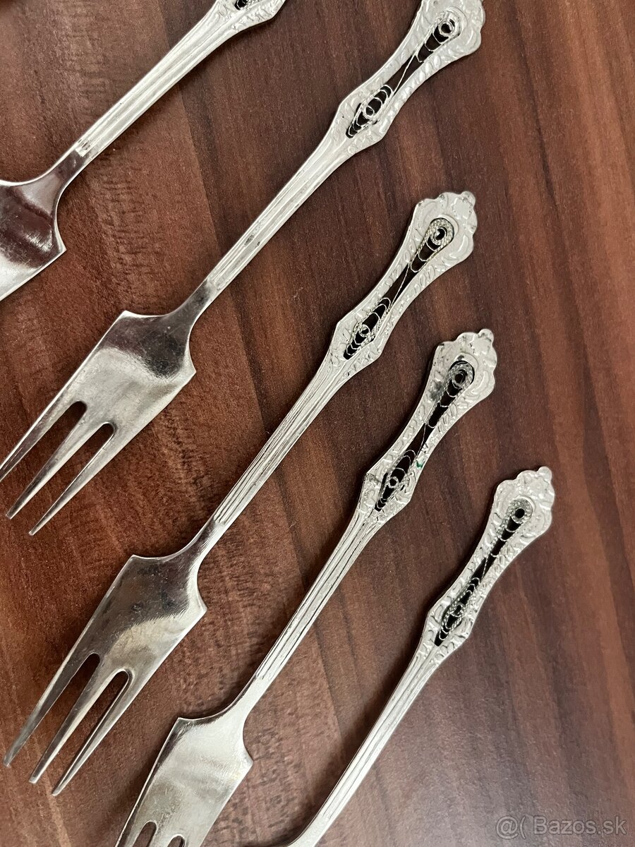 Príbory - 4
