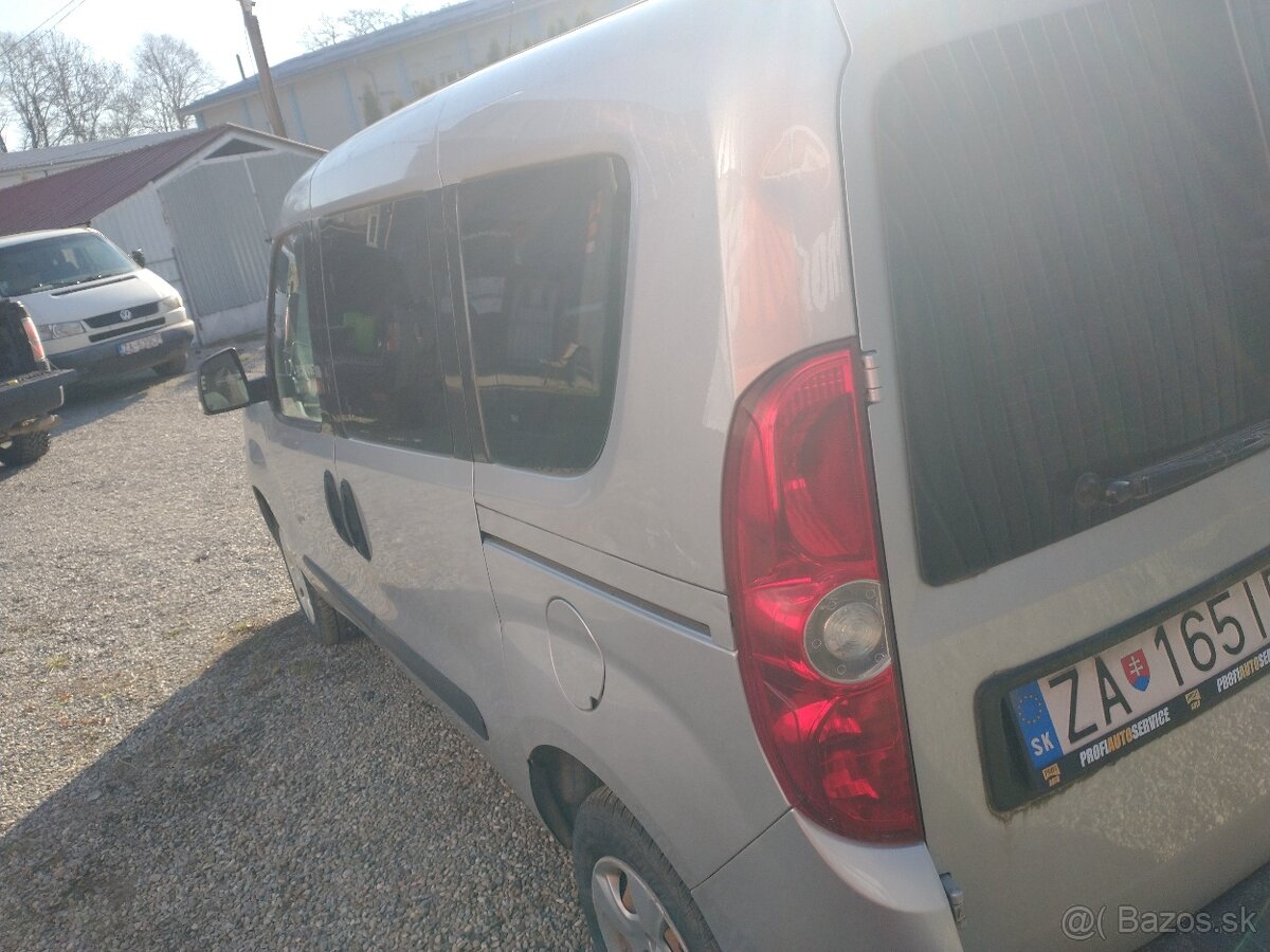 Fiat Doblo r.v.2011 1.6 66kW - 4