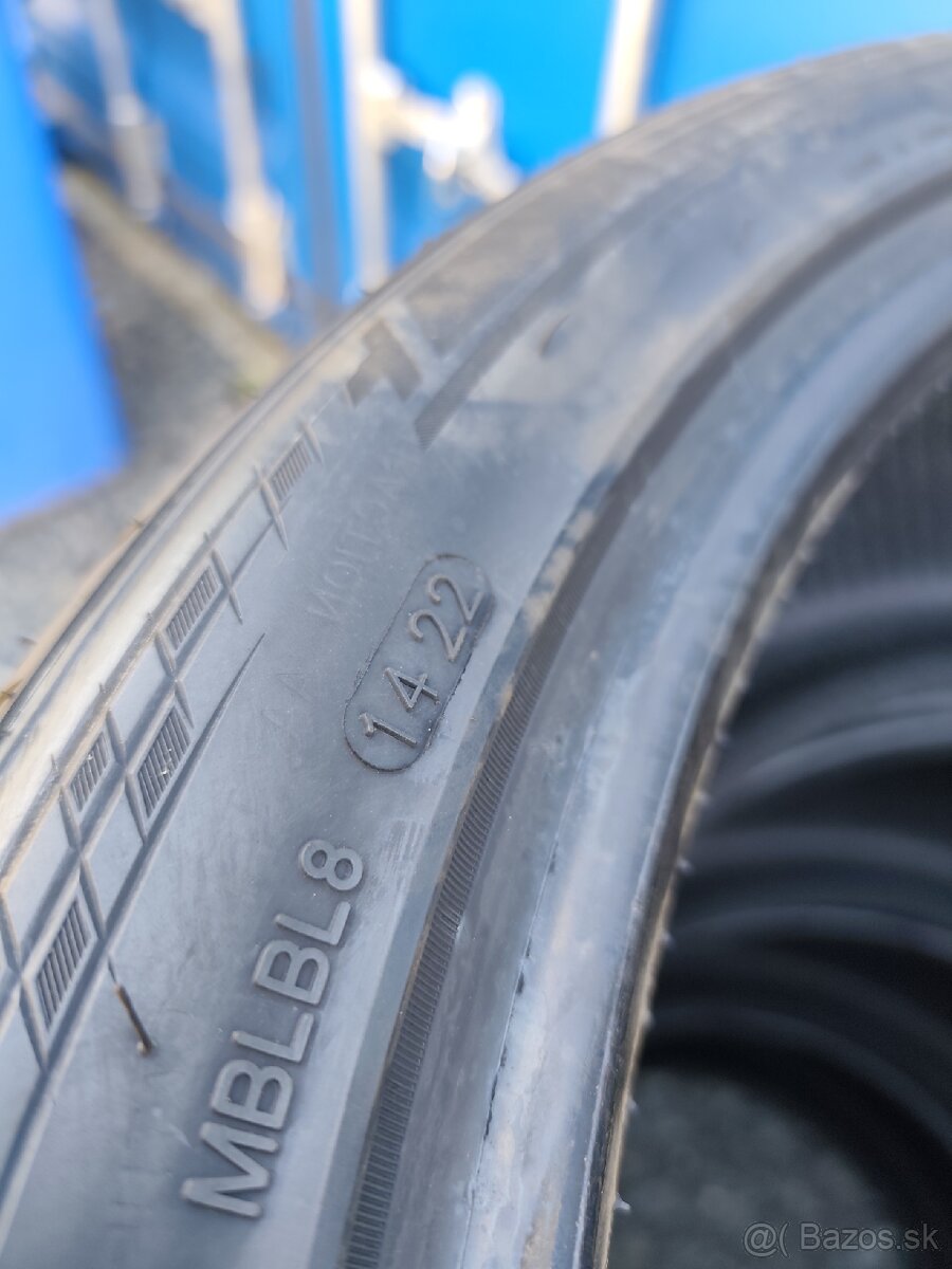 Nové pneu 285/35R22 106W XL ZR - 4