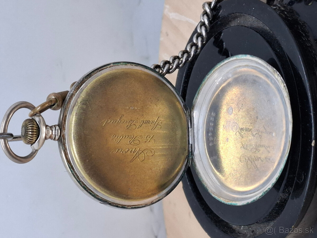 Predám funkčné starožitné strieborné vreckové hodinky REVUE - 4