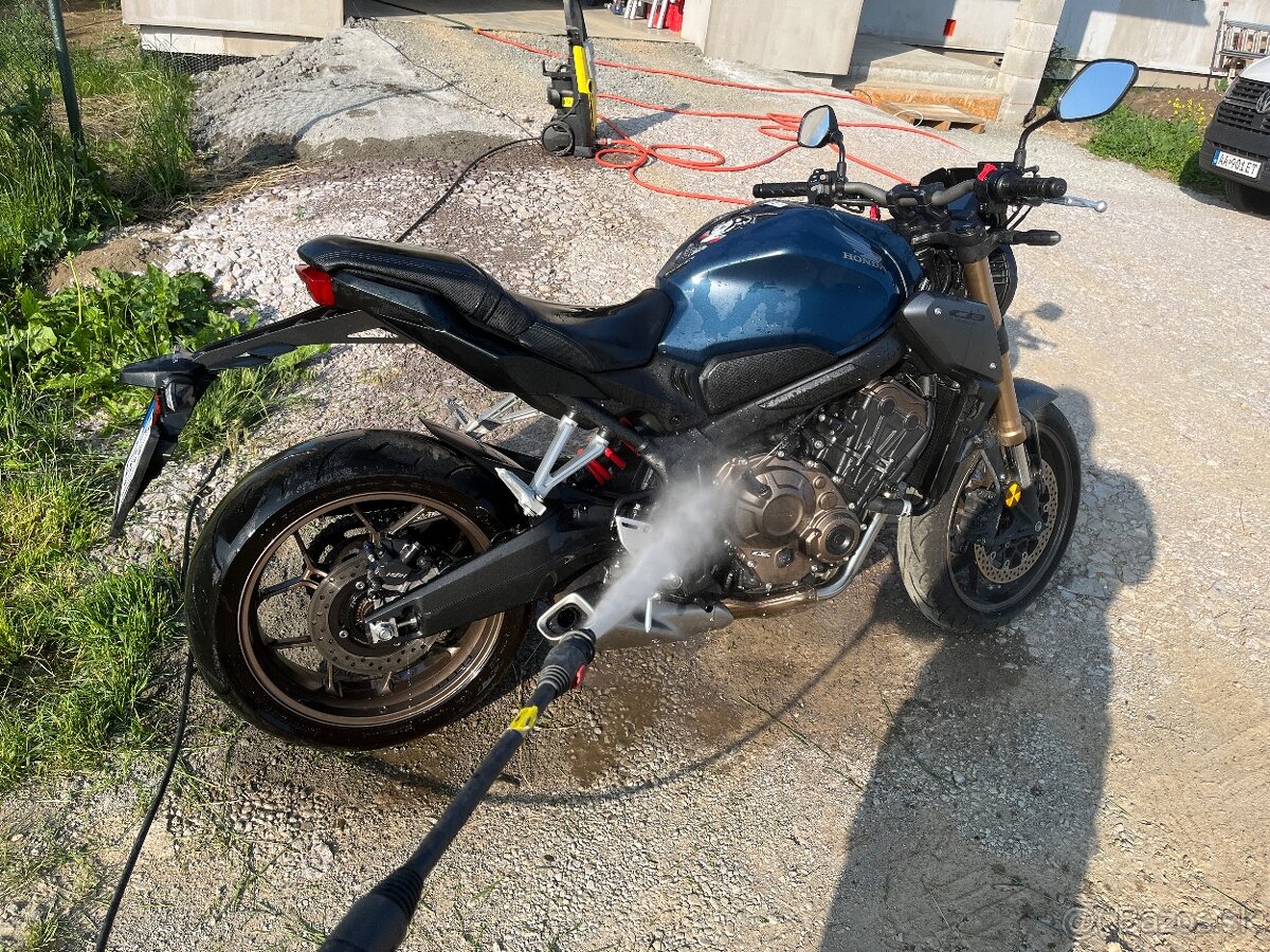 Honda CB650R - 4
