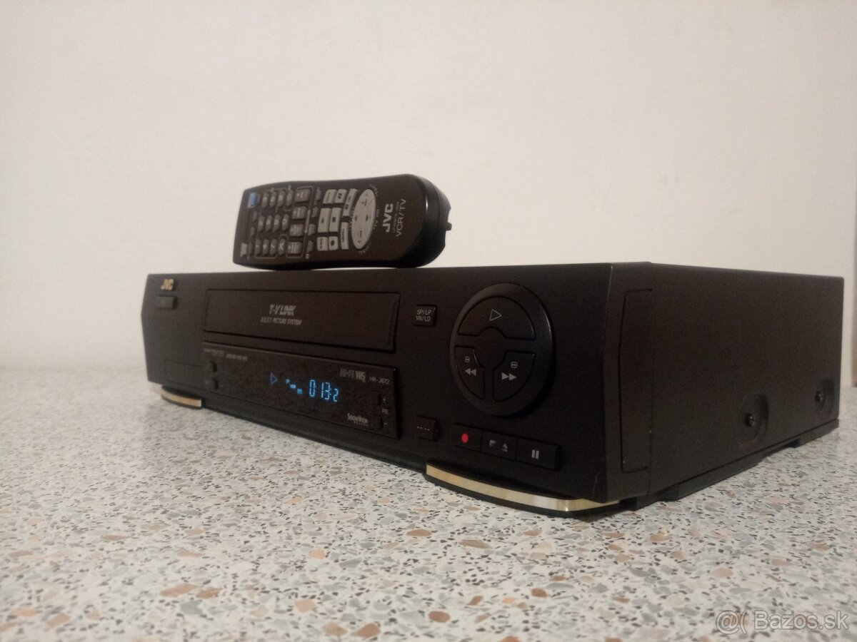 Videorekordér JVC HR-J672 - 4