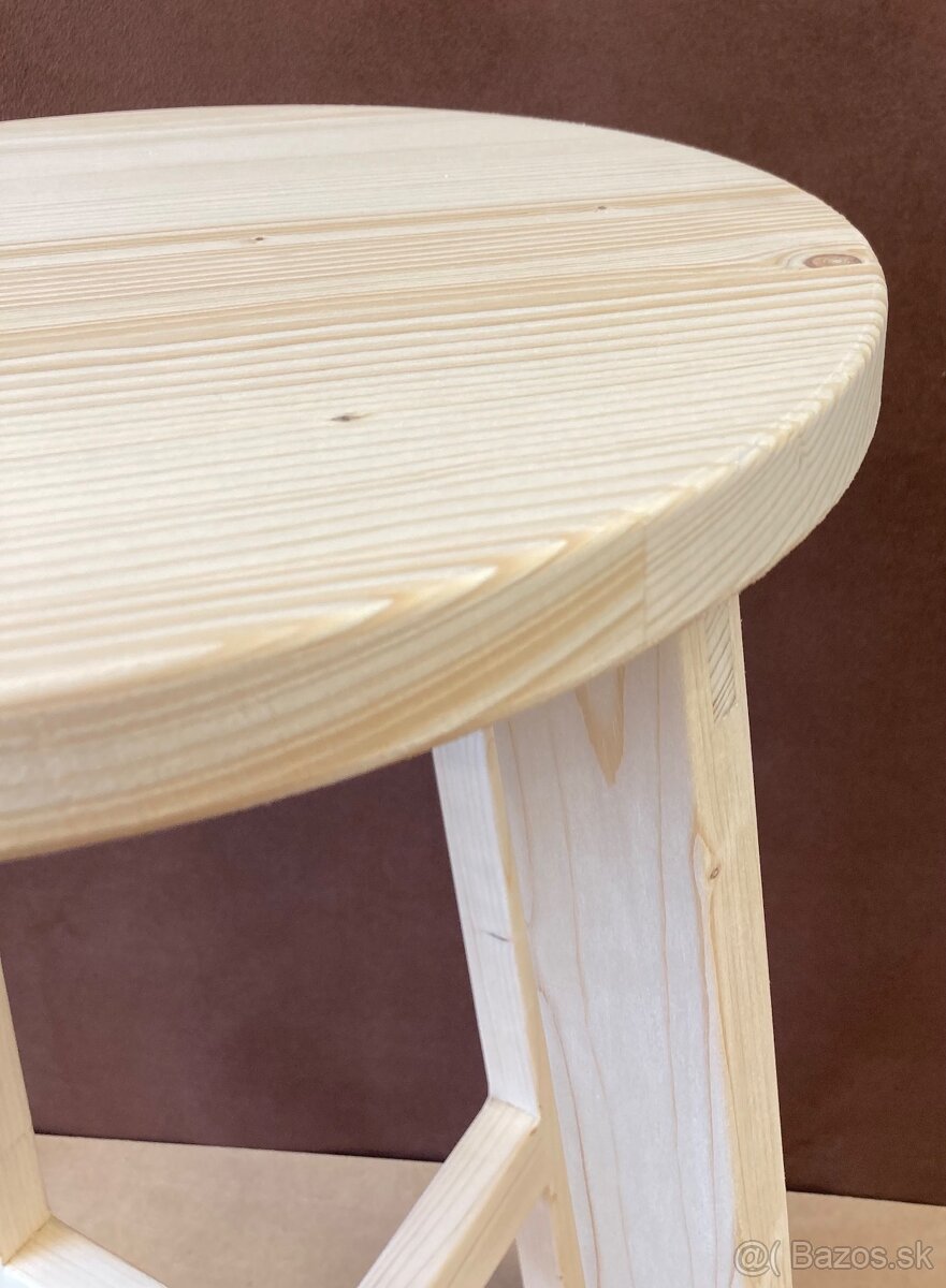 Príležitostné sedačky vyššie 670mm. - 4