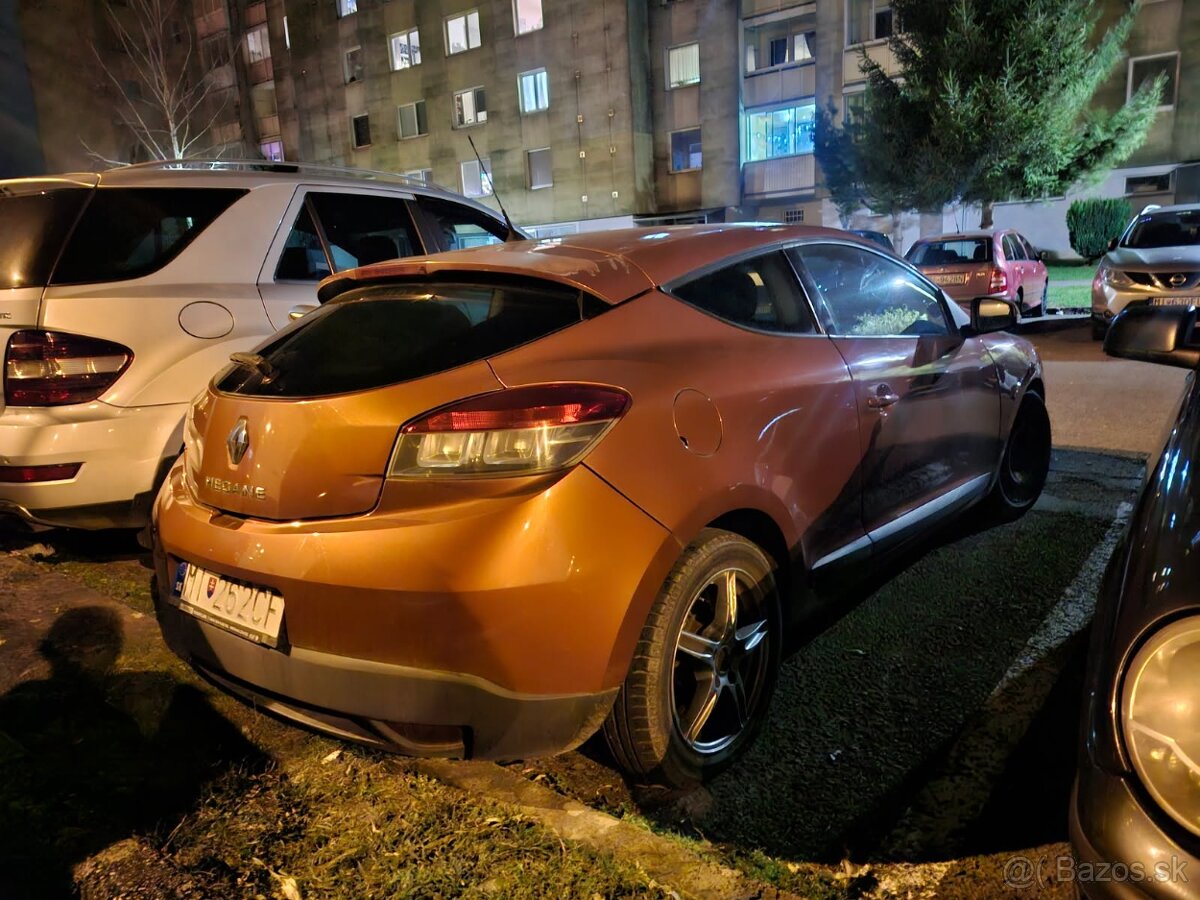 Renault Megane 3 coupe - 4