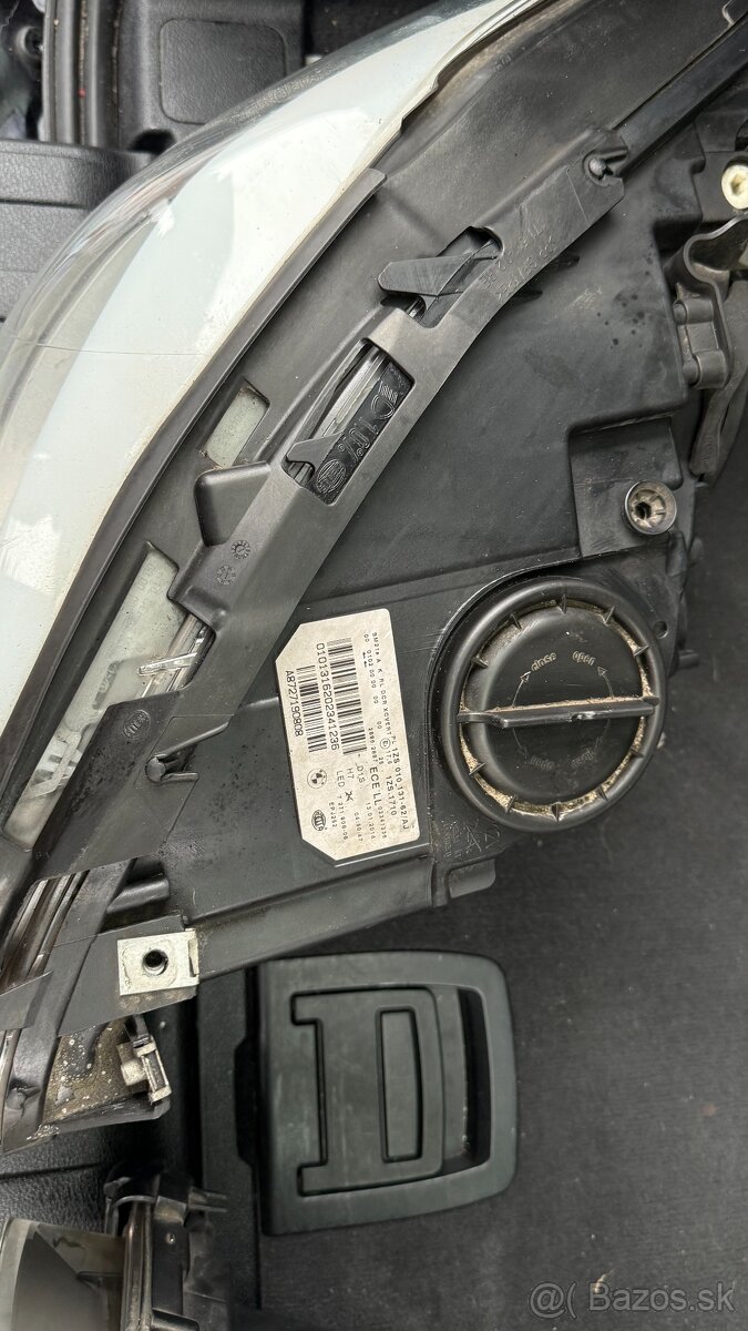 Predám originálne svetlomety BMW F10 / F11 – komplet, plne f - 4