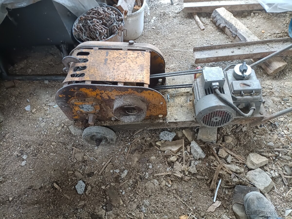 Stavebný navijak /vratok - 4