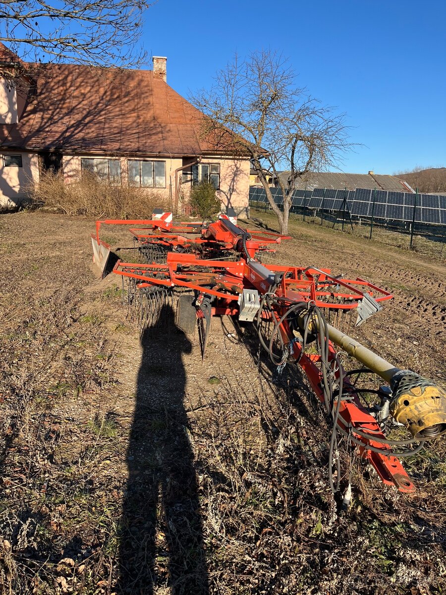 Zhrňovač KUHN GA 6632 - 4