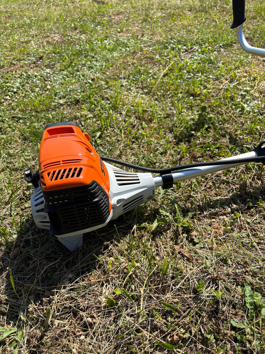 Krovinorez stihl KM 131 - 4