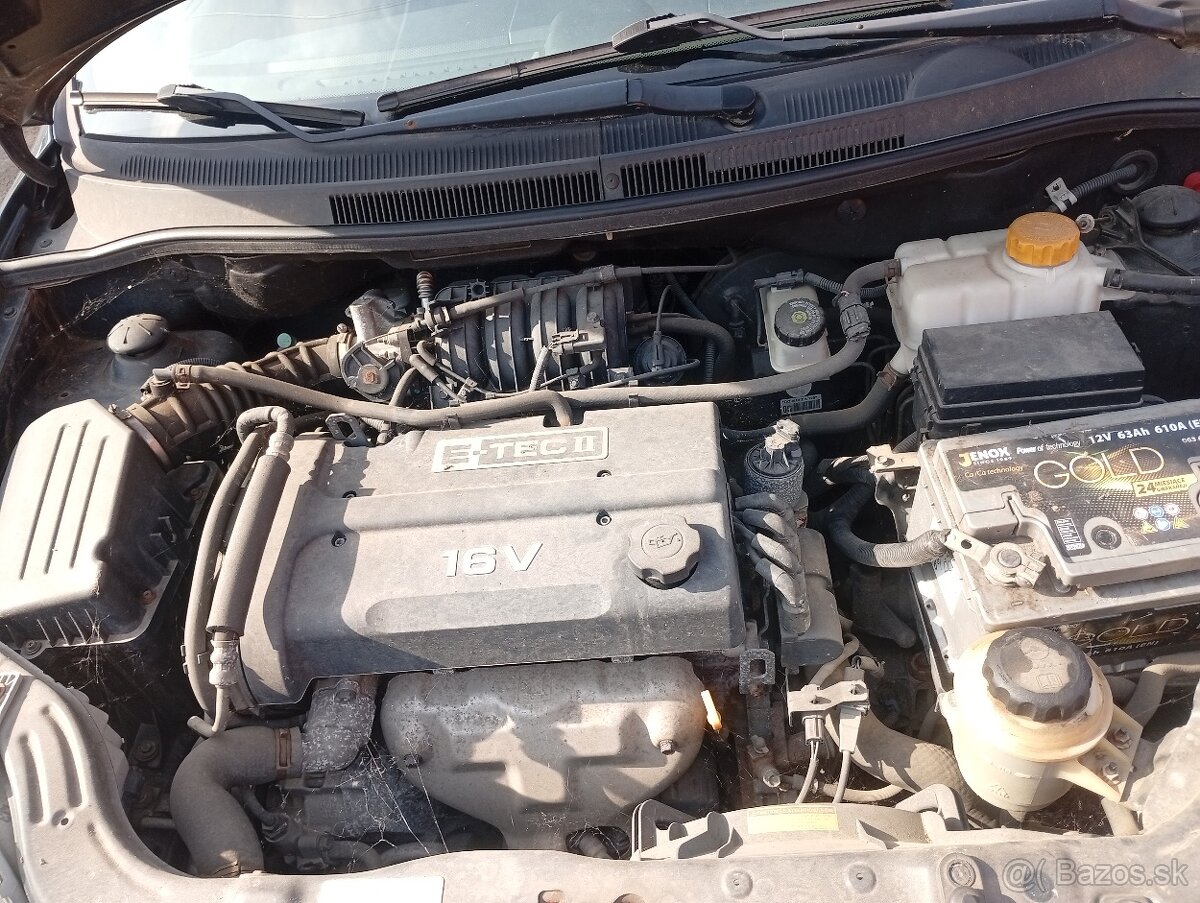 Aveo - 4