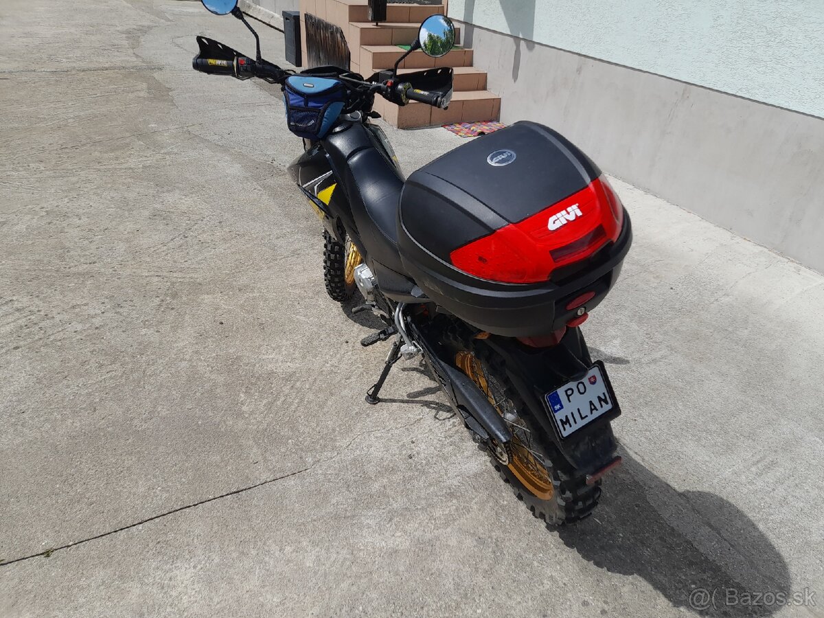 Yamaha XT 125 R