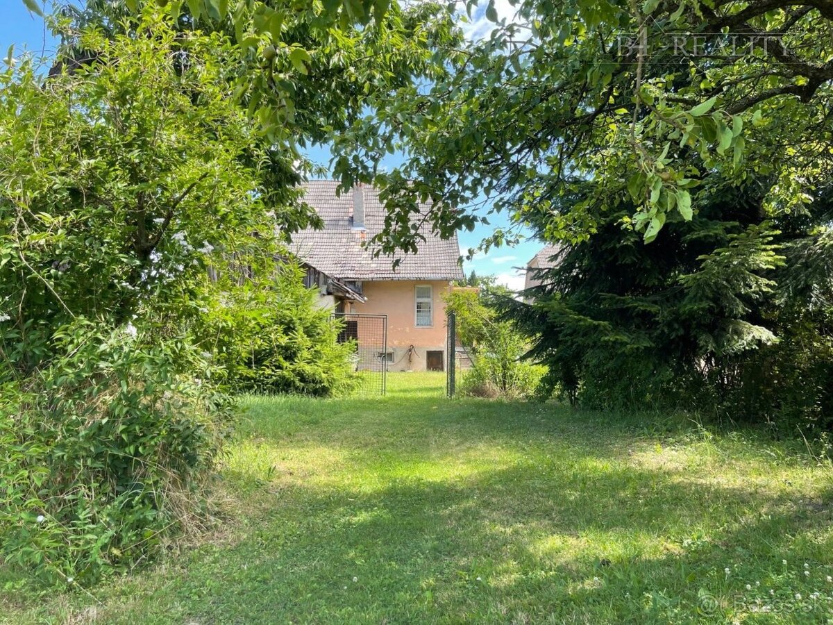 Rodinný dom so slnečným pozemkom 1856 m2, Svinná - 4