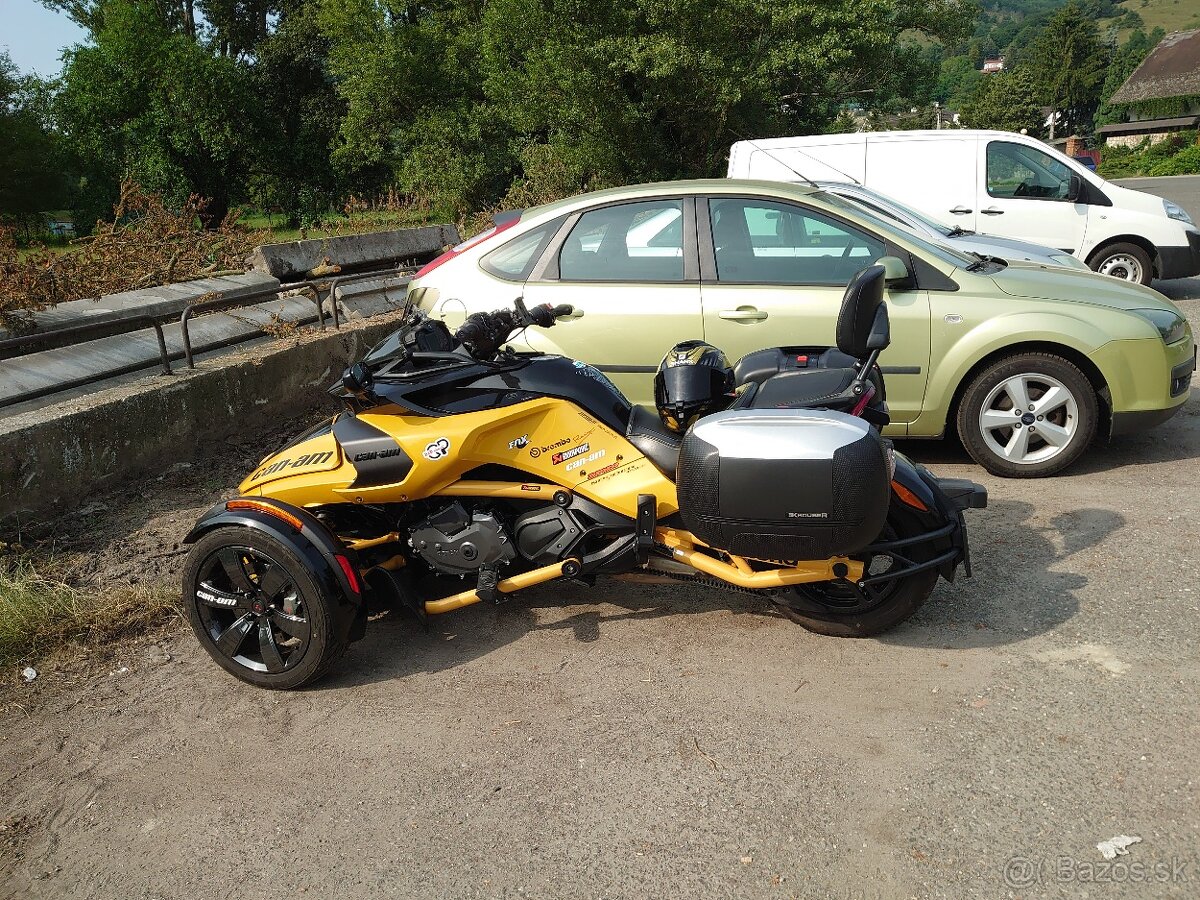 Can am spyder F3 Daytona - 4