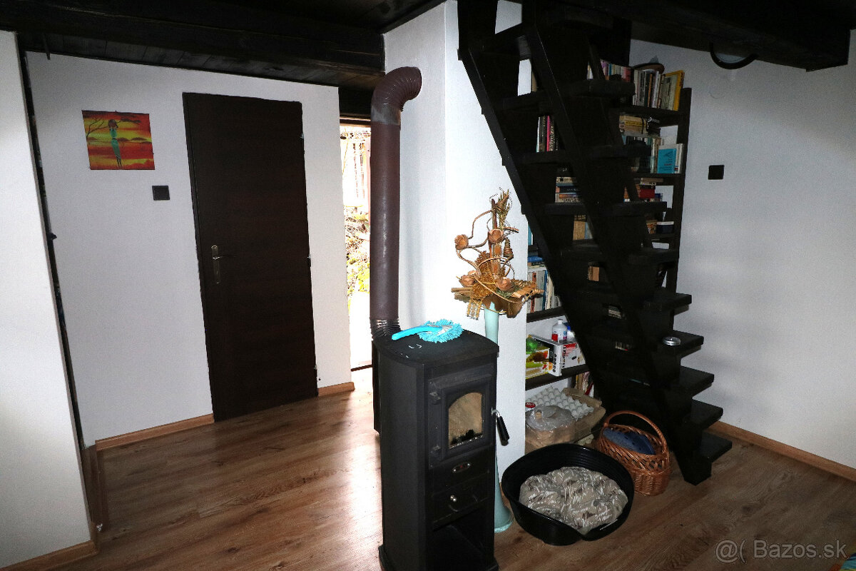 PREDAJ ZÁHRADNEJ CHATY TEPLIČKA NAD VÁHOM - 4