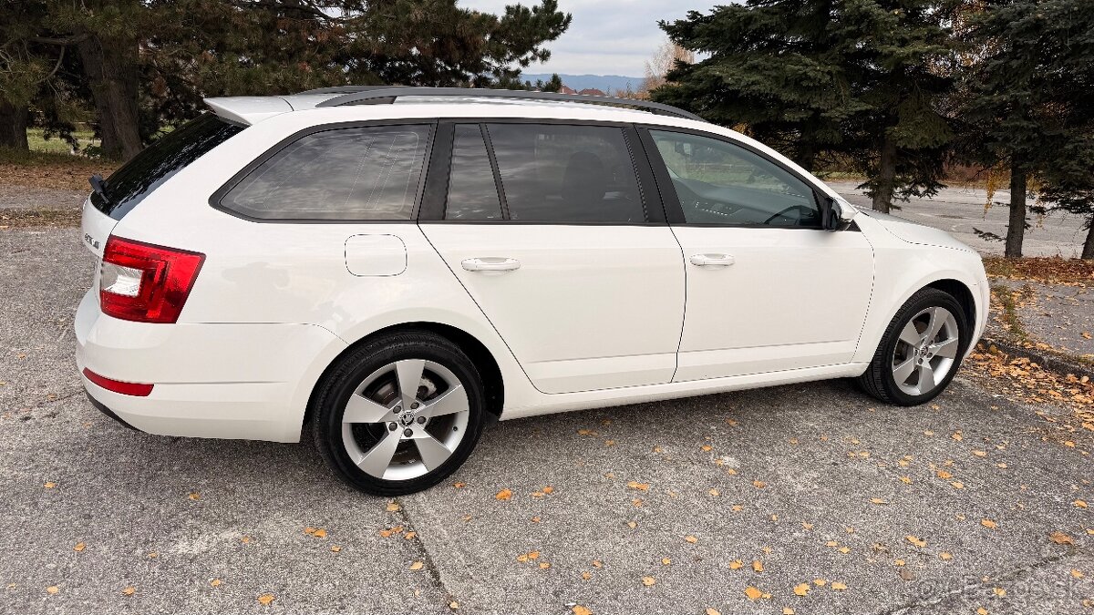Škoda Octavia Combi 1,6 TDi Elegance - 4