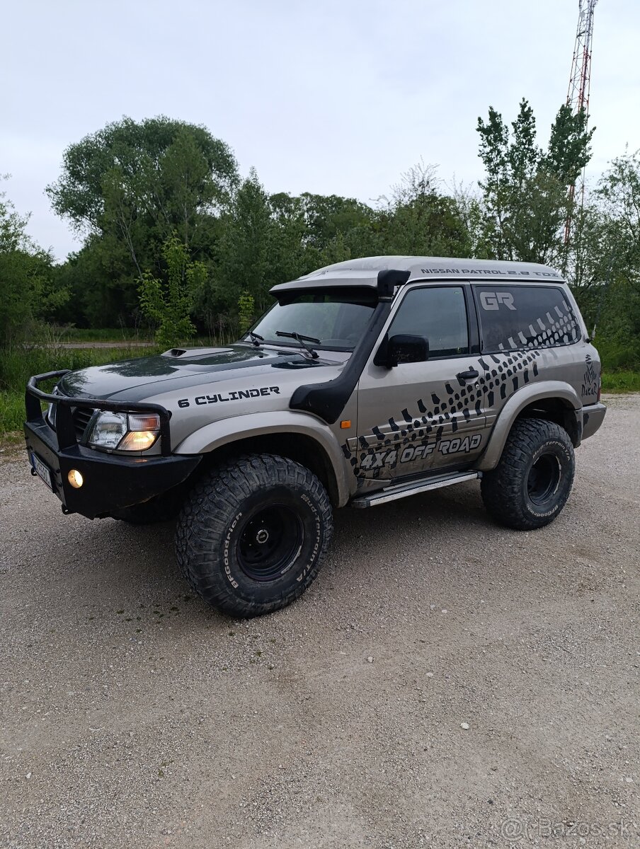 Predám Nissan patrol y61