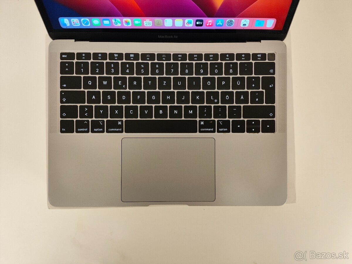 MacBook Air 2018 A1932 | i5 | 8 GB RAM | 128 GB SSD - 4