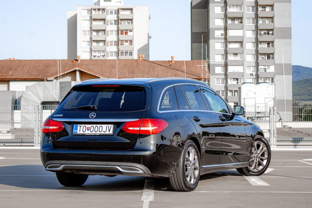 Predam Mercedes C200d, 2143ccm, 9-rychlostny automat - 4