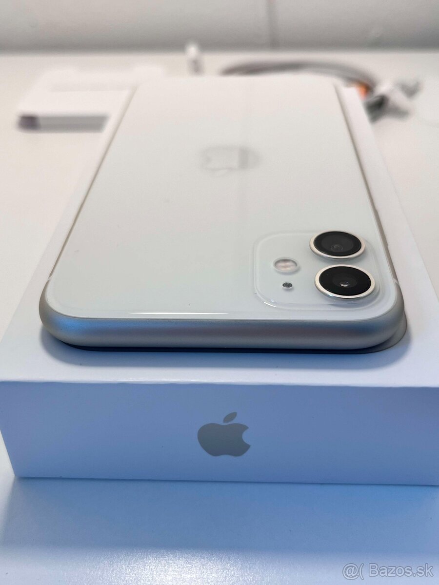 iPhone 11 64GB biely - 4