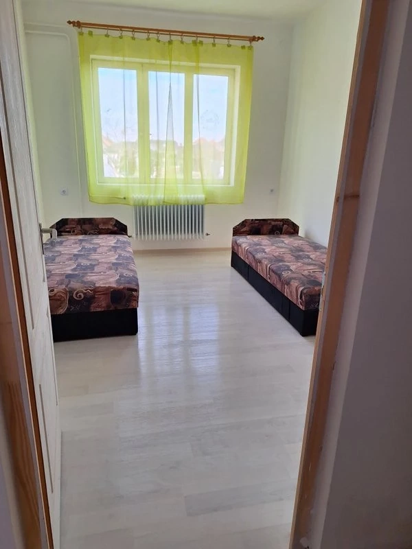 Veľký 3-izbový byt v Levél - 4