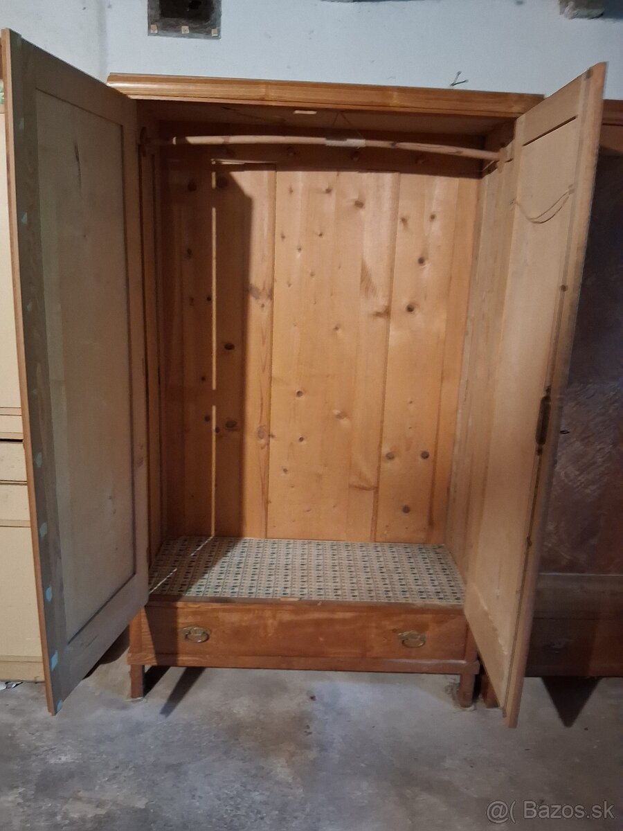 Starožitné skrine - 4