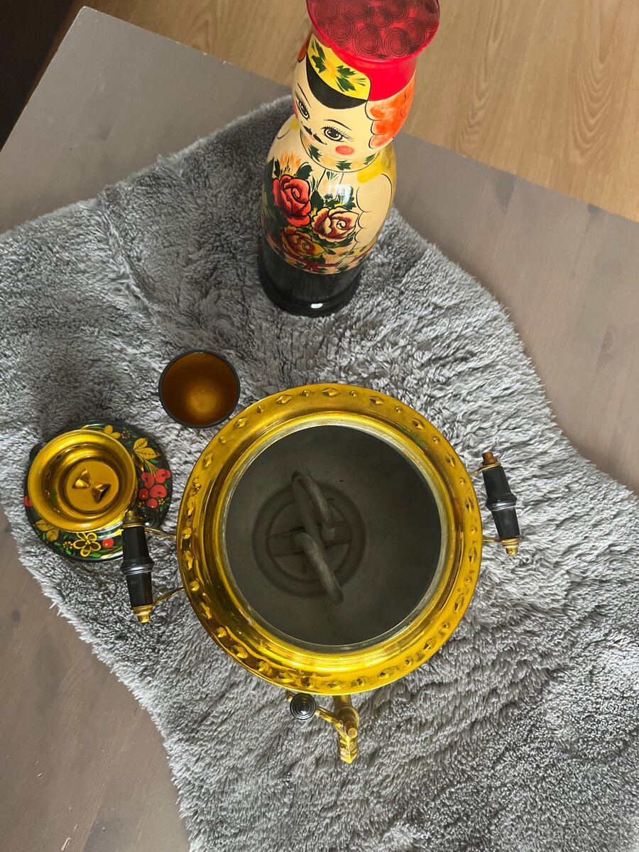 Predám starožitný ruský Samovar. R.v. 1987 - 4