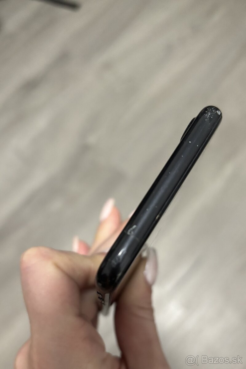 Iphone 8 - na súčiastky - 4