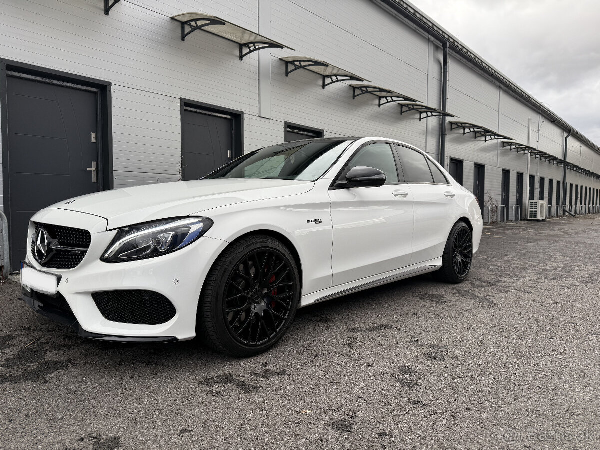 Mercedes Benz C 43 AMG 2017 Night Edition - 4