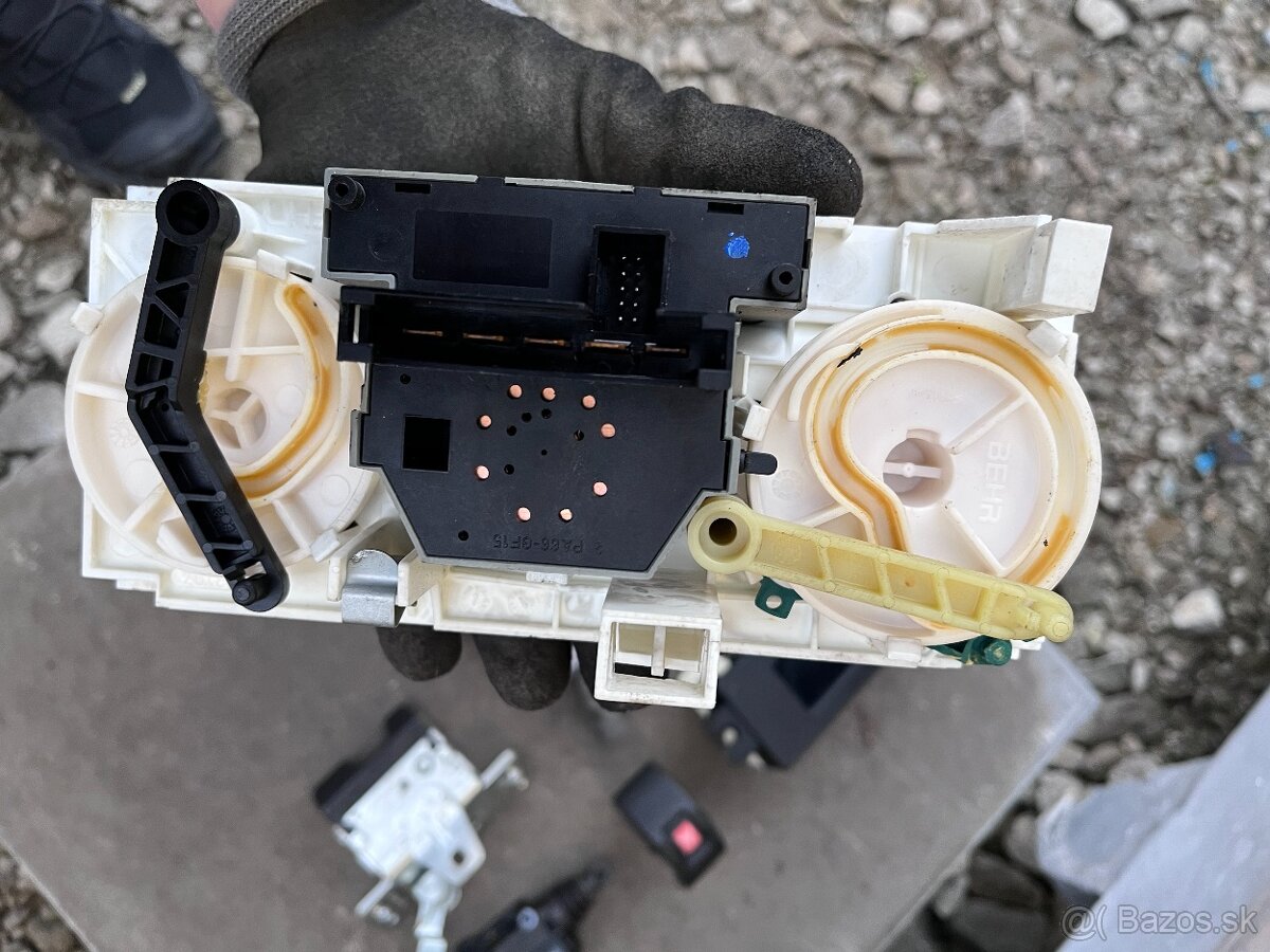 Opel Astra G panel kurenia,displej,svetlo,smerovky,spínač - 4