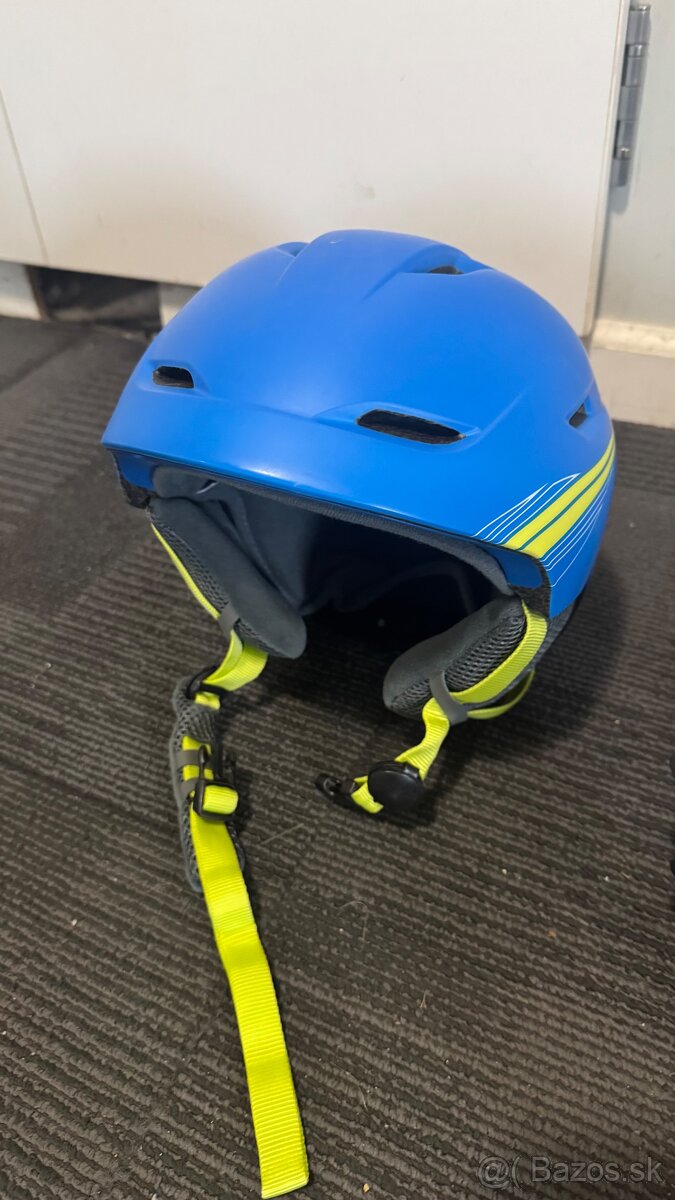 Lyziarske prilby a okuliare - 4