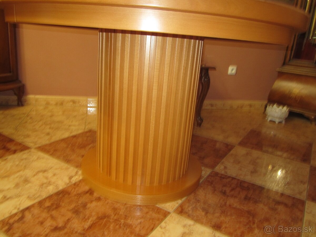 Jedálenský stôl OKRÚHLY - 4