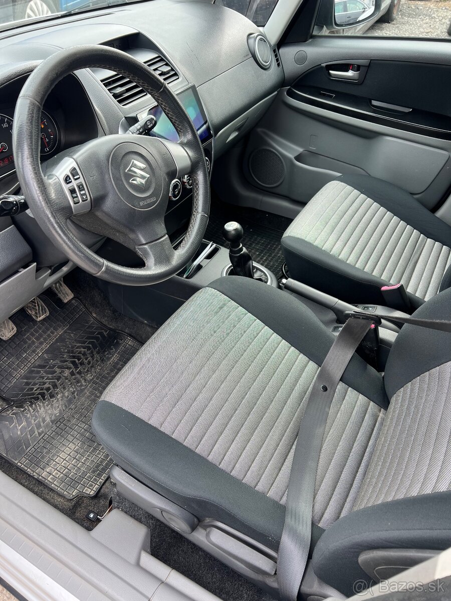 Suzuki sx4 - 4