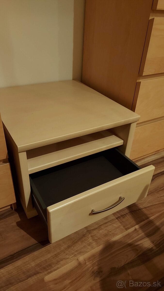 Nocny stolik - 4