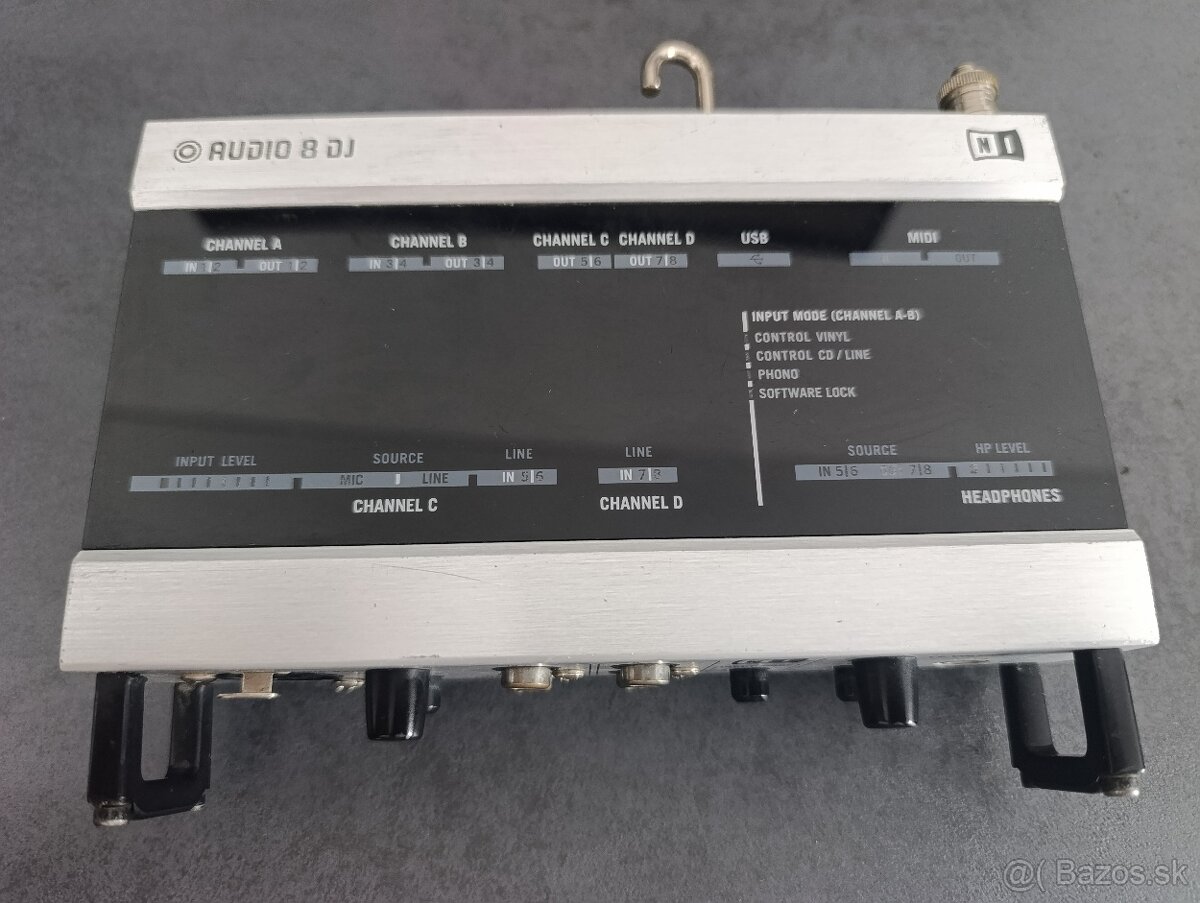 Native Instruments Audio 8 DJ - 4