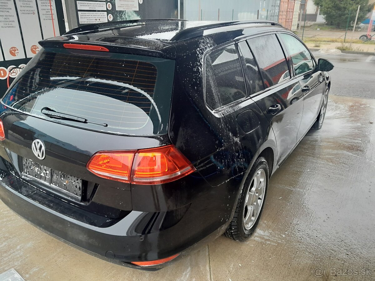 VW GOLF 7 COMBI 1,6TDI 77KW 2015 - 4