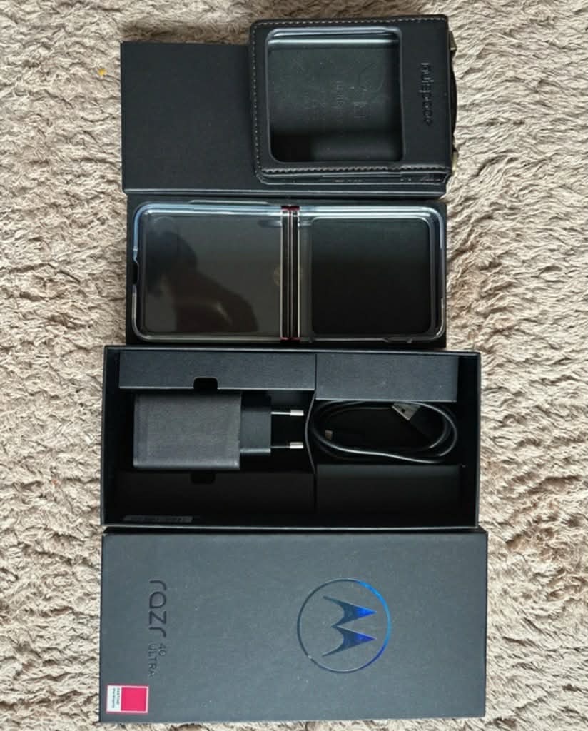 motorola razr 40 ultra - 4