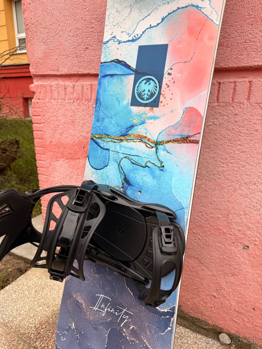 Damsky snowboard Never Summer - 145cm - 4