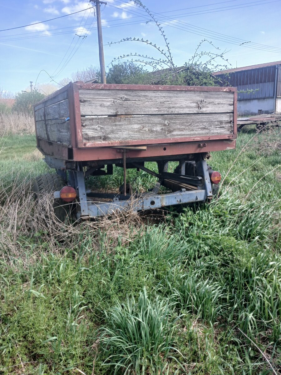 VLEČKA ZA TRAKTOR - 4