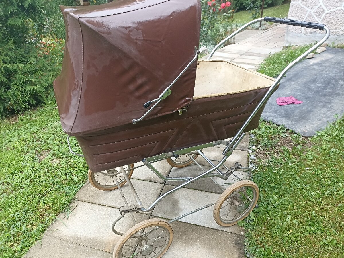 Liberta starožitný/ Retro kočík - 4
